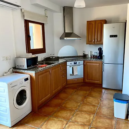 Apartament Pool & Parking *